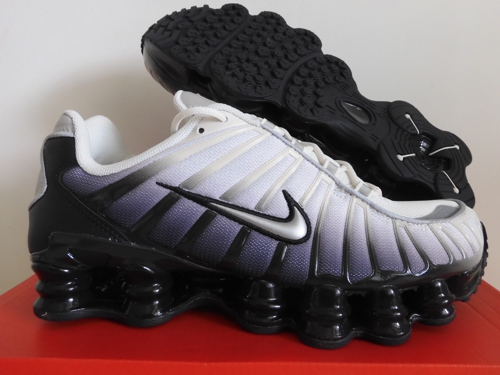 黒ゴマ戦士shox tl llic silver Nike Shox TL Tlx Black-Off Noir-Met Silver Womens Sz 9.5