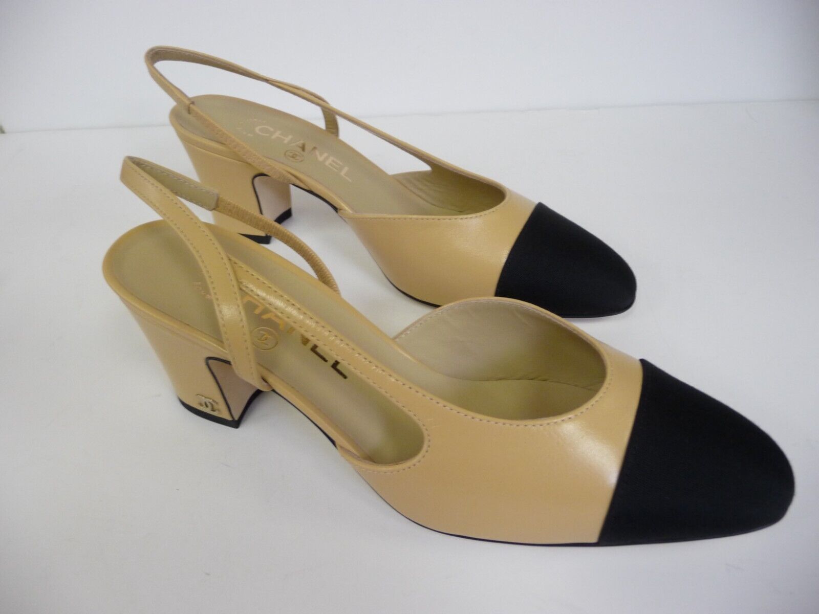 Chanel 22S G31318 Two-tone Slingback Heel Pumps 37-40 EUR Chanel 22S G31318 Two-tone Slingback Heel Pumps 37-40 EUR