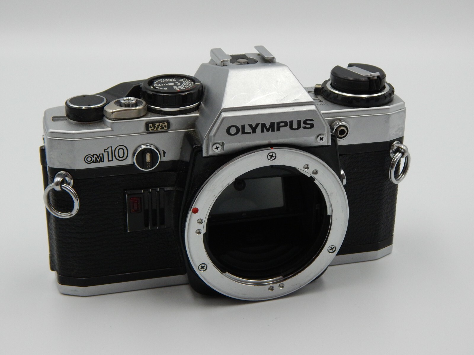 Olympus OM-10 OM10 SLR 35mm Manual Focus Film Camera From
