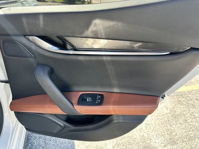 image 11 of interior