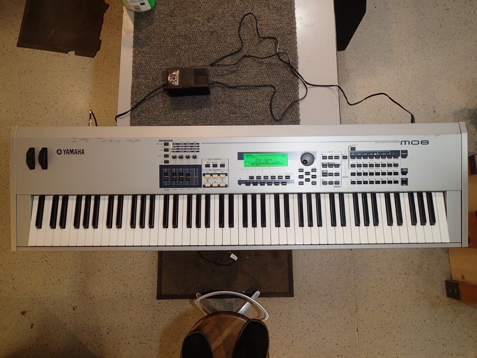 Yamaha MO8 Music Production Synthesizer Motif Series MO 8 | eBay
