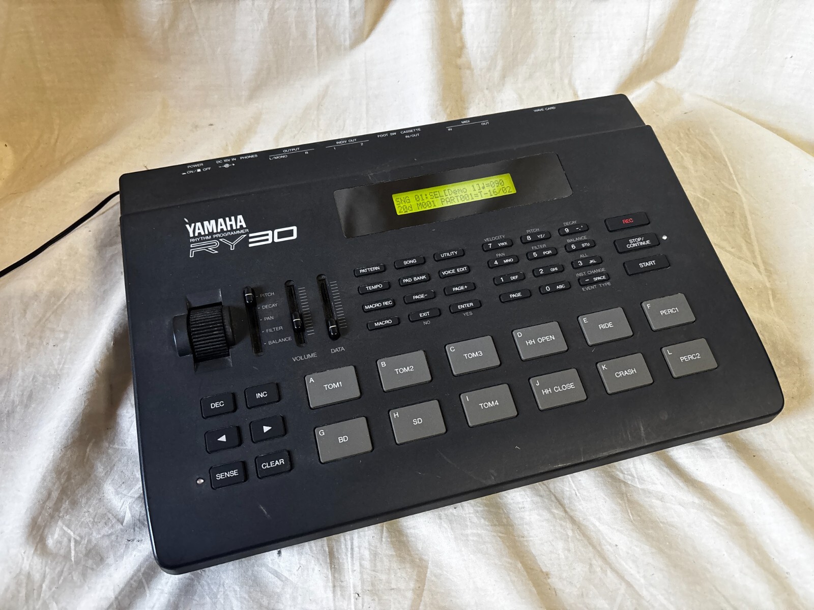 yamaha Ry30 リズムプログラマー ドラムマシン 優秀品 送料無料(z-1821