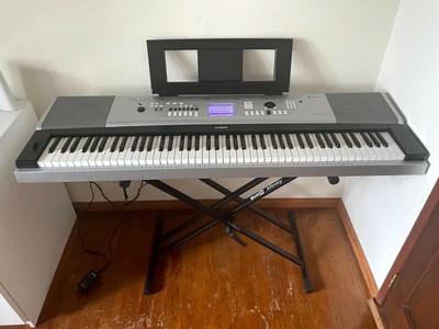 Pianos, Keyboards & Organs - Yamaha Digital Piano