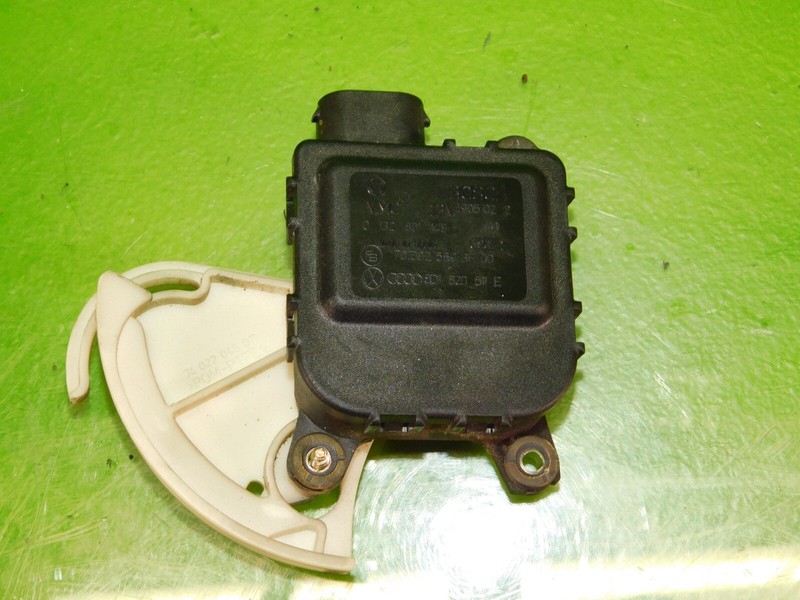 01-05 VW Passat GLX OEM 8D1820511E AC servo motor heater flap door Audi ONE
