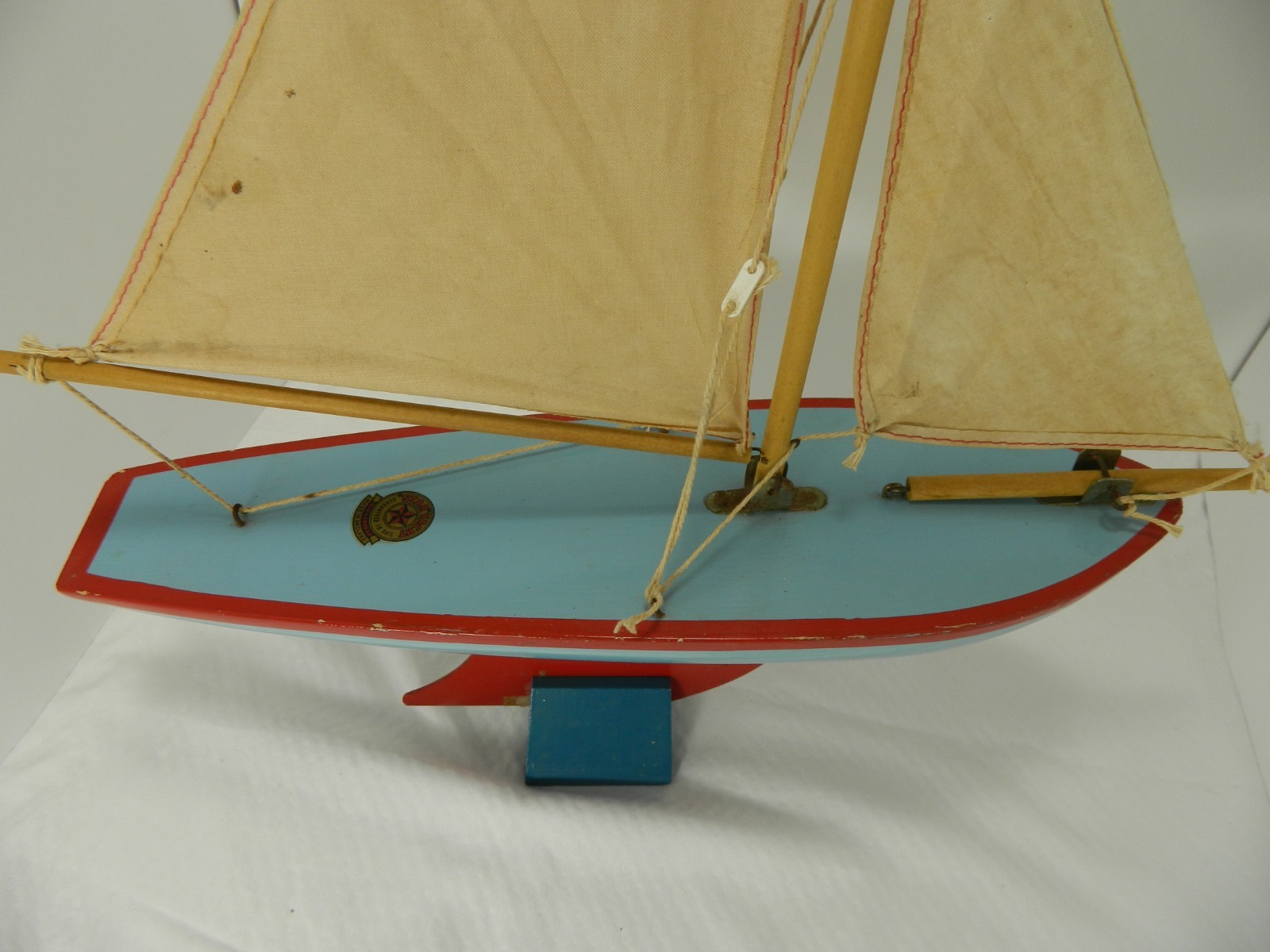Vintage Star Yacht SY3 Red Sailboat Birkenhead Made In England Wooden Pond Boat