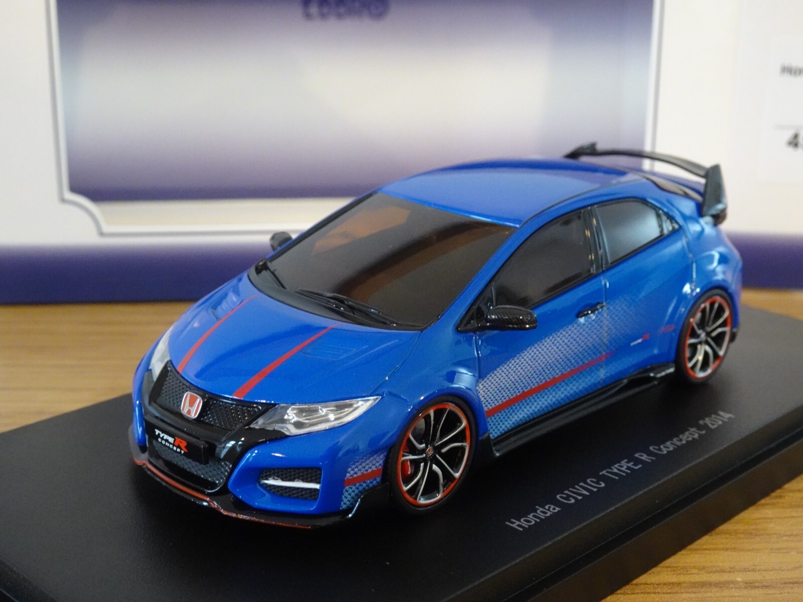 EBBRO HONDA CIVIC TYPE R CONCEPT 2014 FK2 BLUE CAR MODEL