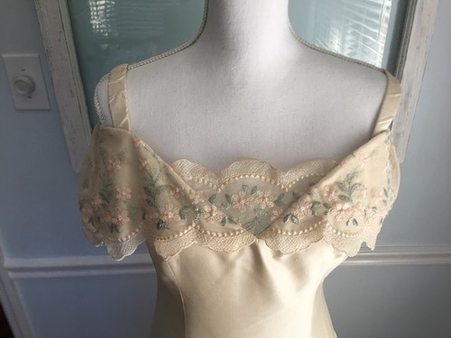 Vintage Lanz RSVP Ivory Pink & Green Embroidered Flowers Sheath Dress