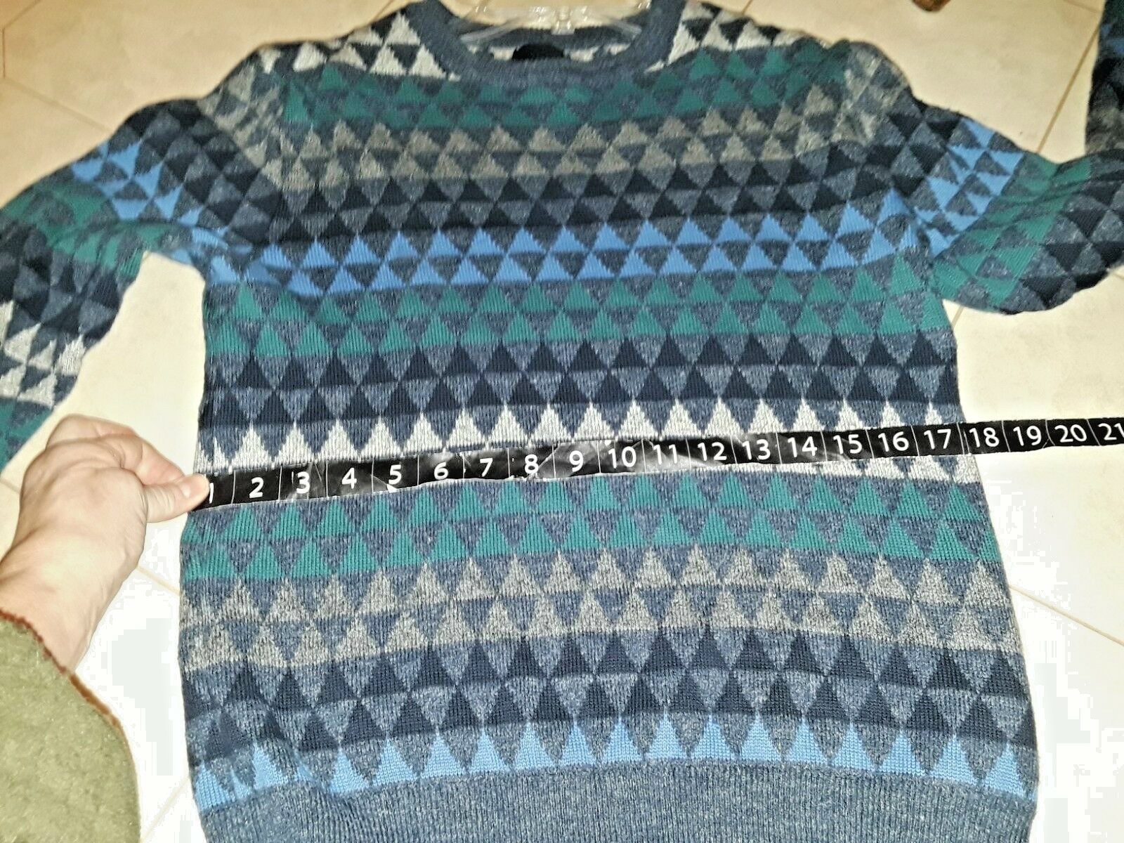 Boys GapKids WARM crew neck multi colored sweater size XXL (14-16)