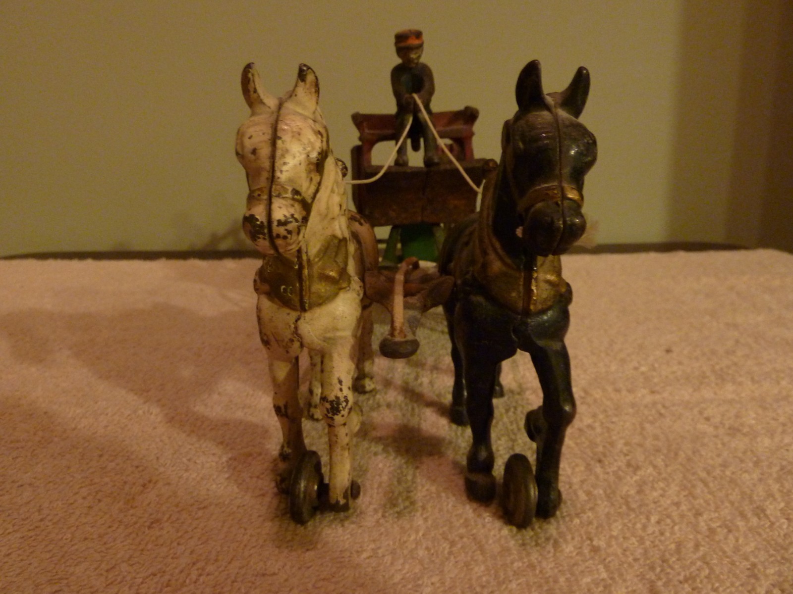 Kenton., Hubley, Arcade ?? Cast Iron Horse Drawn Wagon Early 1900's 15