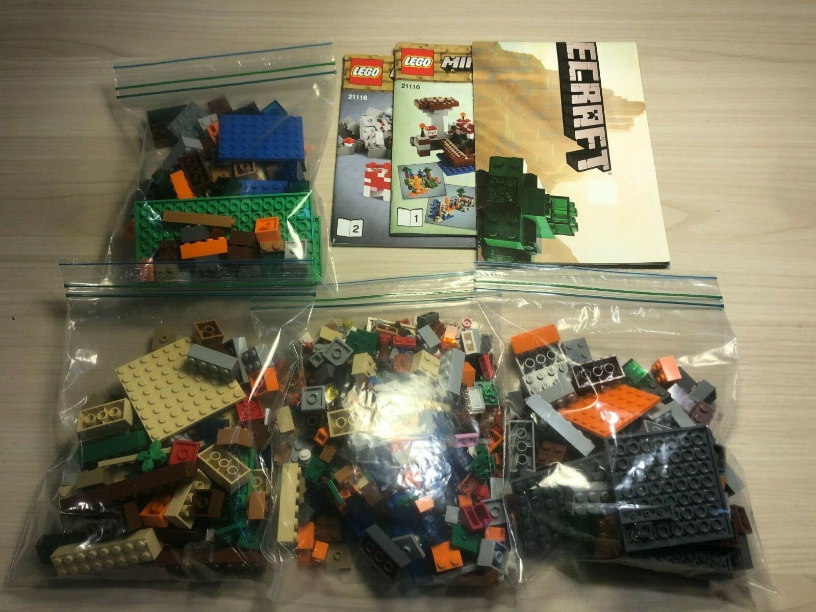 マインクラフト レゴ crafing box Amazon.com: LEGO Minecraft The Crafting Box 3.0 21161
