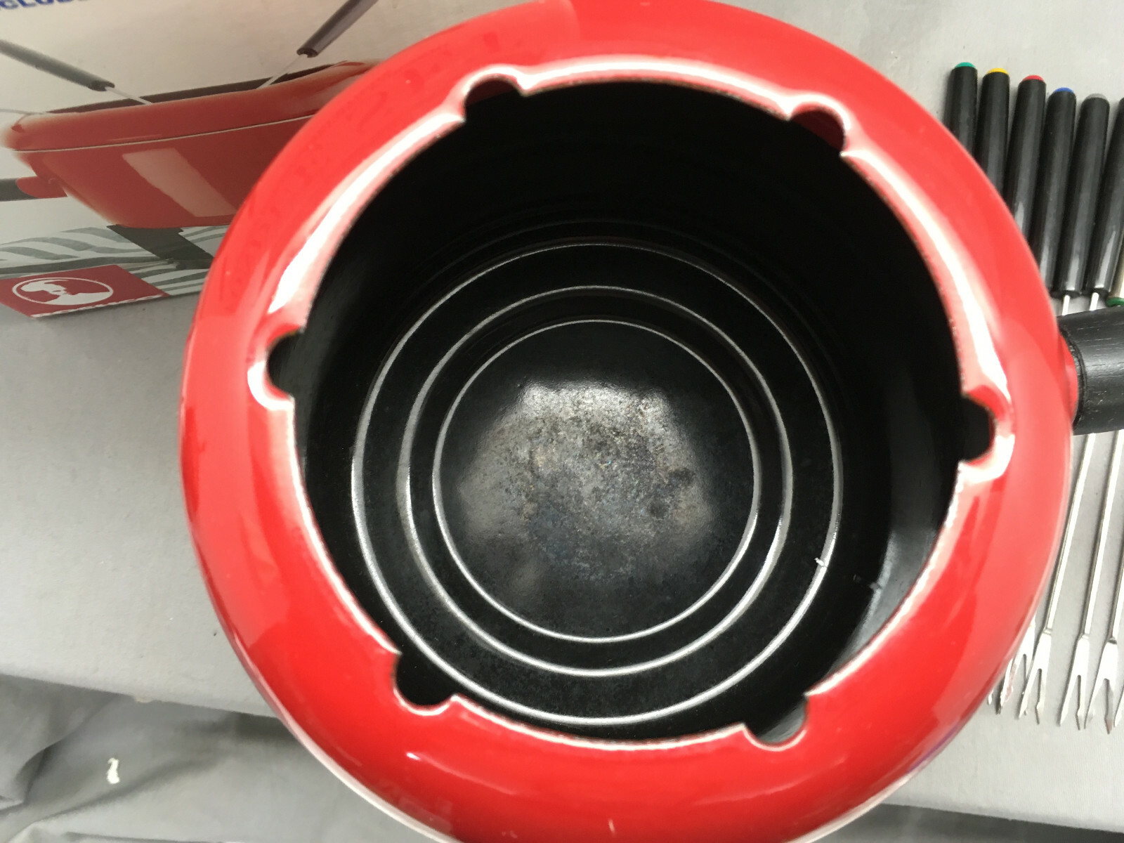 Roshco Fondue Set EUC Porcelain Enamel on Steel Pot Red