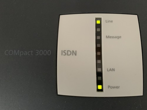 Auerswald COMpact 3000 Telefonanlage ISDN und VOIP (opt.)