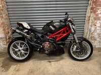 2010 Ducati M1100 MONSTER STREETFIGHTER STYLE CLASSIC MOTORCYCLE (LOW MILES)