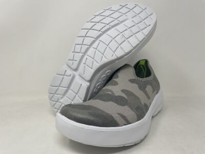 

Женские полуботинки OOFOS OOmg eeZee, зеленый камуфляж, Green camo