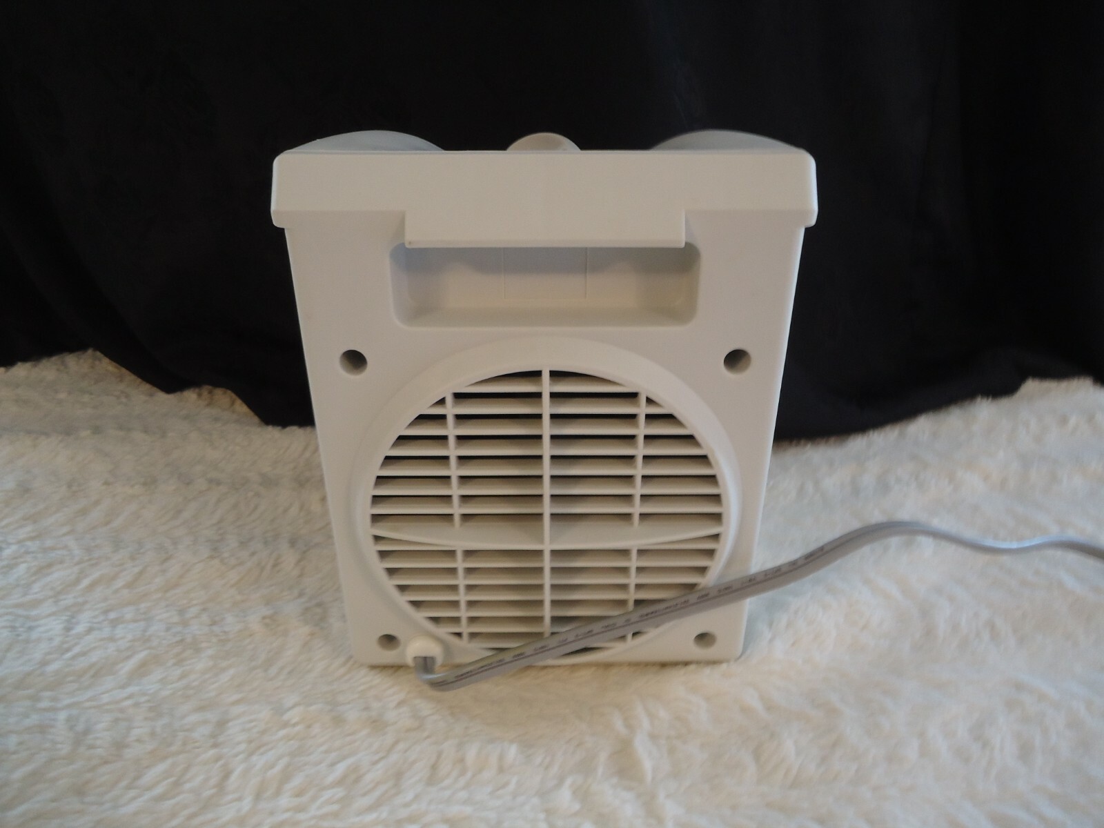SUNBEAM 1500 WATT PORTABLE DESK TOP HEATER / FAN MODEL SCH-4051
