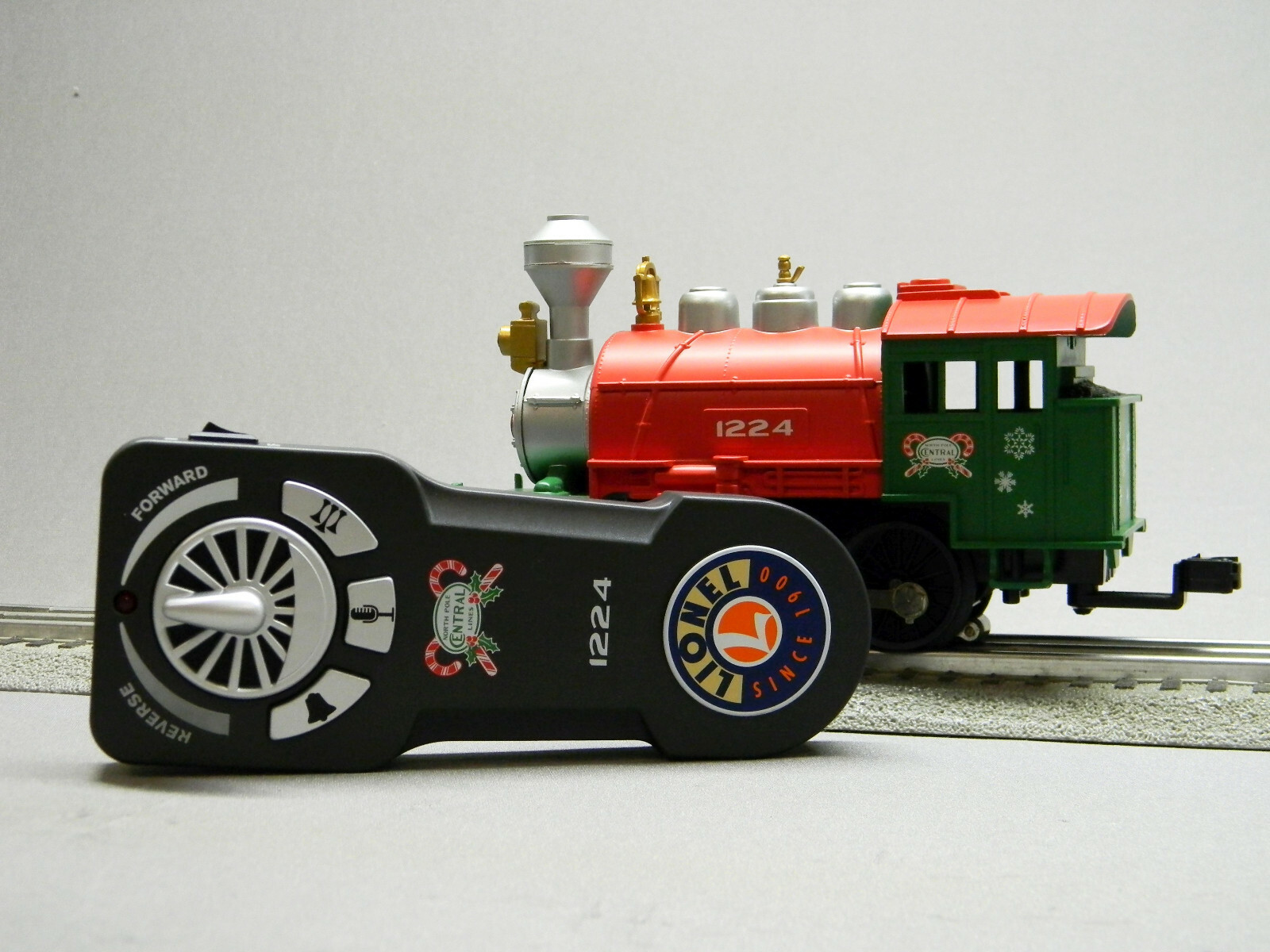 LIONEL NORTH POLE CENTRAL 0-4-0T STEAM LOCOMOTIVE ENGINE O GAUGE 2023070-E NEW