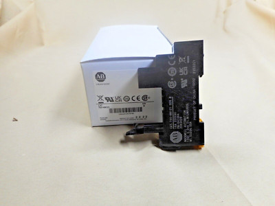Allen Bradley 700-HN121 socket (NIB)