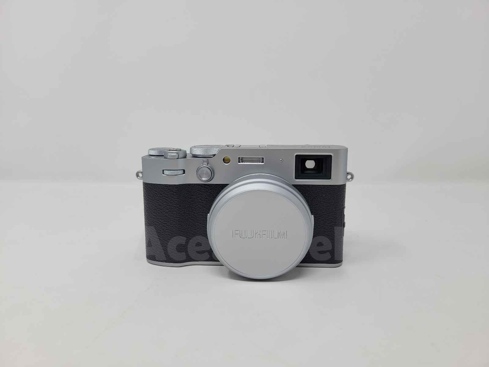 ✨📷 Fujifilm X-Series X100VI 40.2MP Compact Camera - Silver [Brand New] 📷✨
