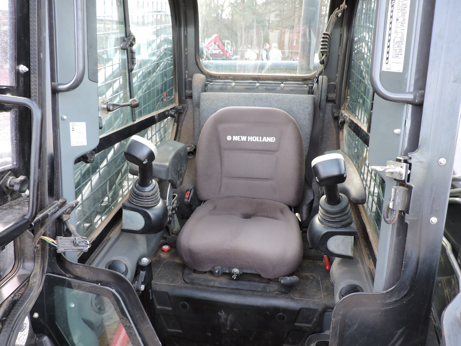 2013 NEW HOLLAND C238 SKID STEER LOADER - MULTI TERRAIN - HIGH FLOW HYDS!!