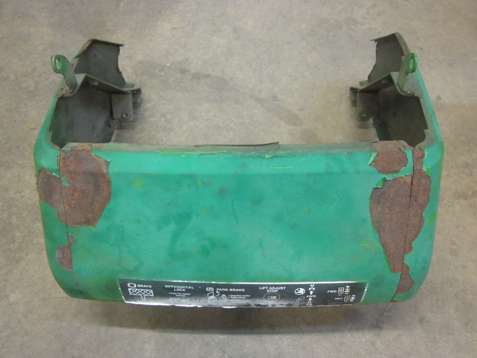 John Deere 2305 2210 Compact Tractor Hood Dash Shroud Cowl