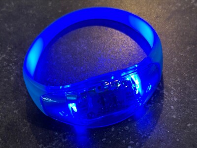LED LIGHTED BRACELET Glow Flash Blinking Flashing Motion & Sound Voice Activated