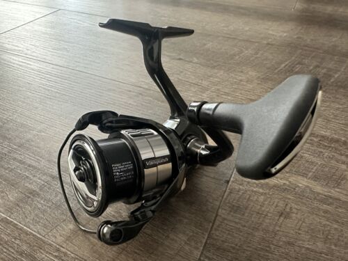 Shimano 23 Vanquish C3000MHG Spinning Reel | eBay Shimano 23 Vanquish C3000MHG Spinning Reel | eBay