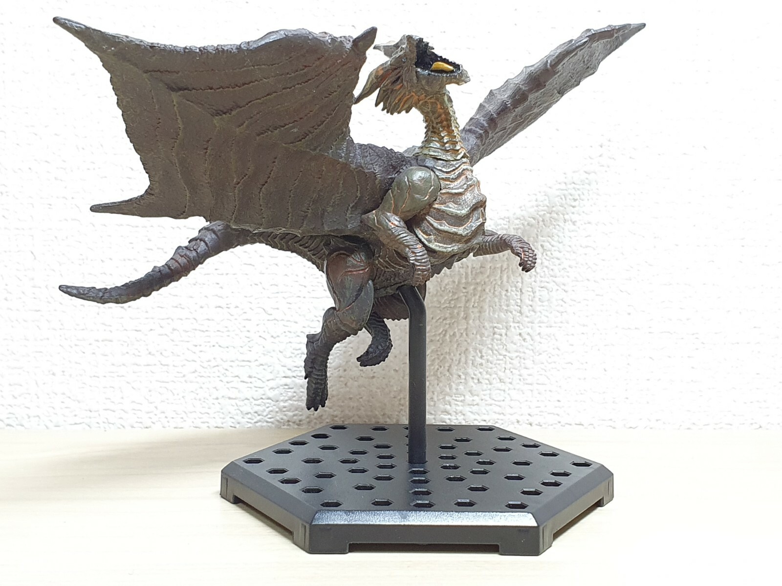 Amazon.com: Capcom Monster Hunter: Kushala Daora Capcom