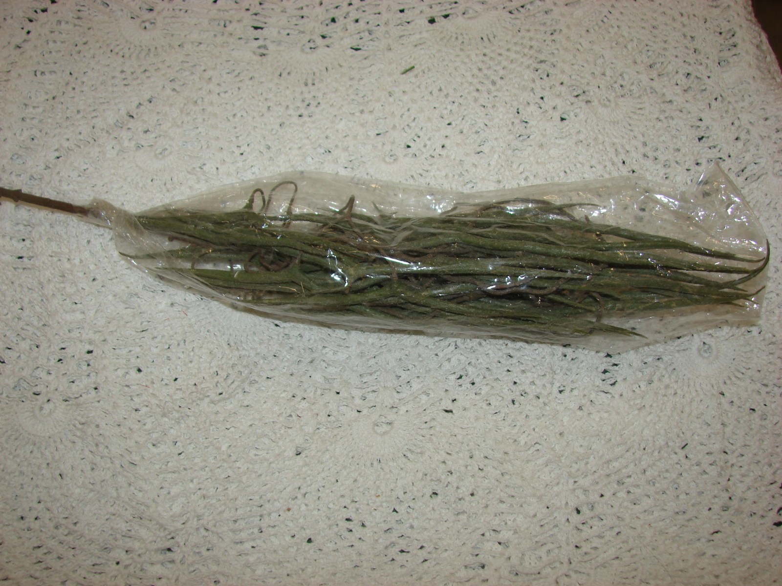 Lot of 1 epiphyite spray and 1 Christmas floral stem fake flowers floral crafts