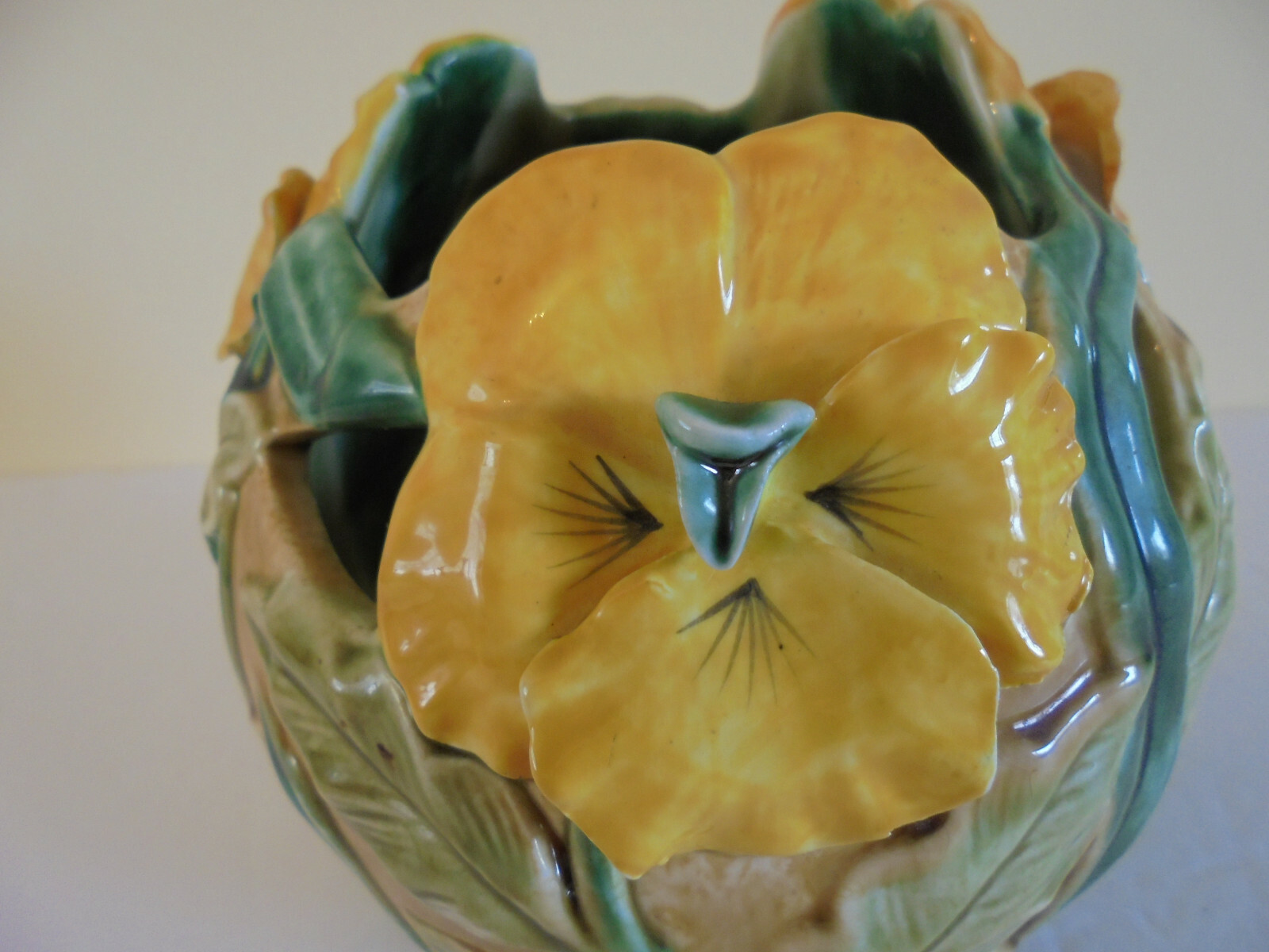 VINTAGE ANDREA SADEK JAY WILLFRED  VASE ROSE BOWL PLANTER PANSIES FLOWERS