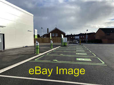 Photo 6x4 Electric vehicle charging points, Lidl site, Pickard Street, Wa c2022
