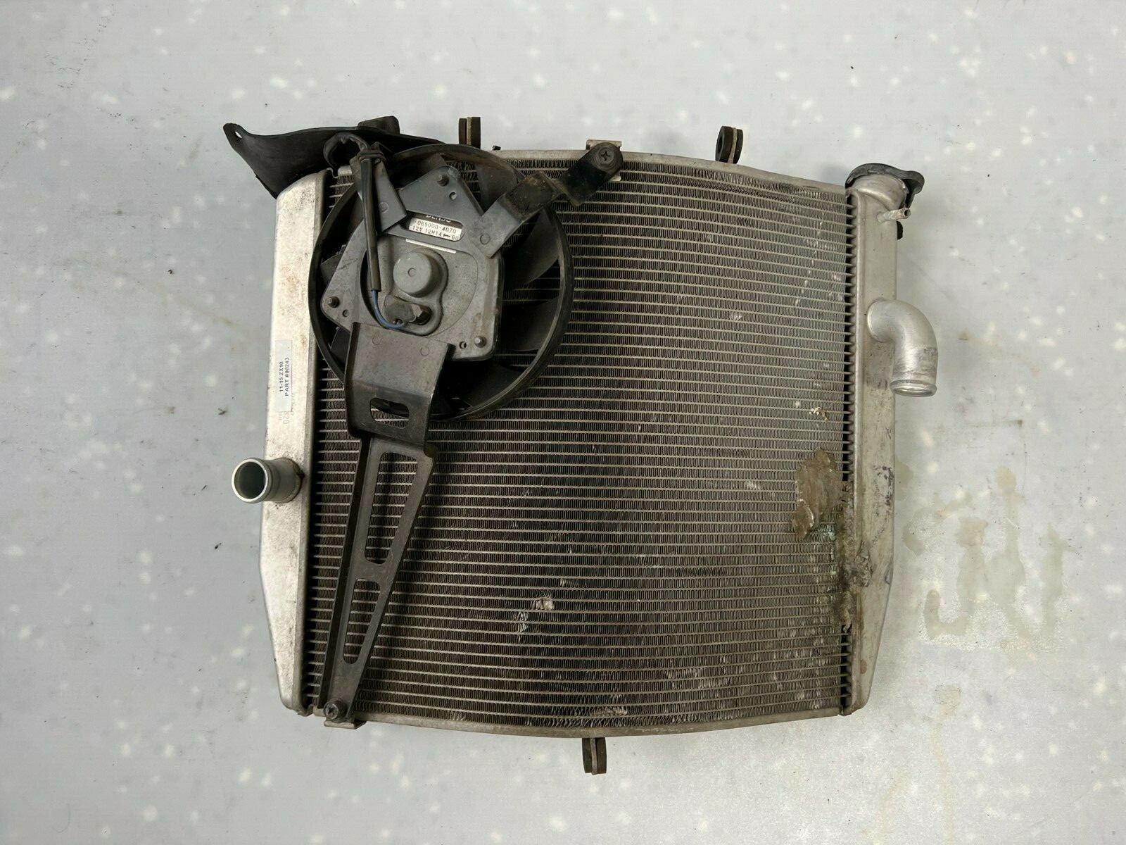 11-15 KAWASAKI NINJA ZX10R ZX10 Complete RADIATOR ENGINE