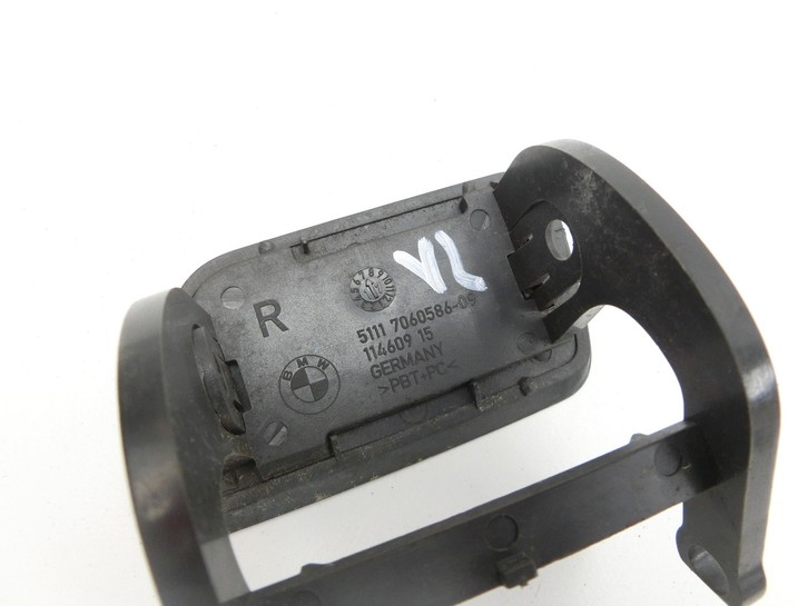 BMW 5er E61 LCI 07-10 Frontblende Abdeckung f. Scheinwerfer Waschdüse Rechts BMW 5er E61 LCI 07-10 30.06.2009... Vorschau 4