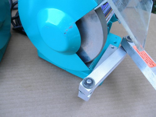 TWICE AS SHARP SCISSORS SHARPENER WOLF INDUSTRIES OOKAMI GOLD STANDARD