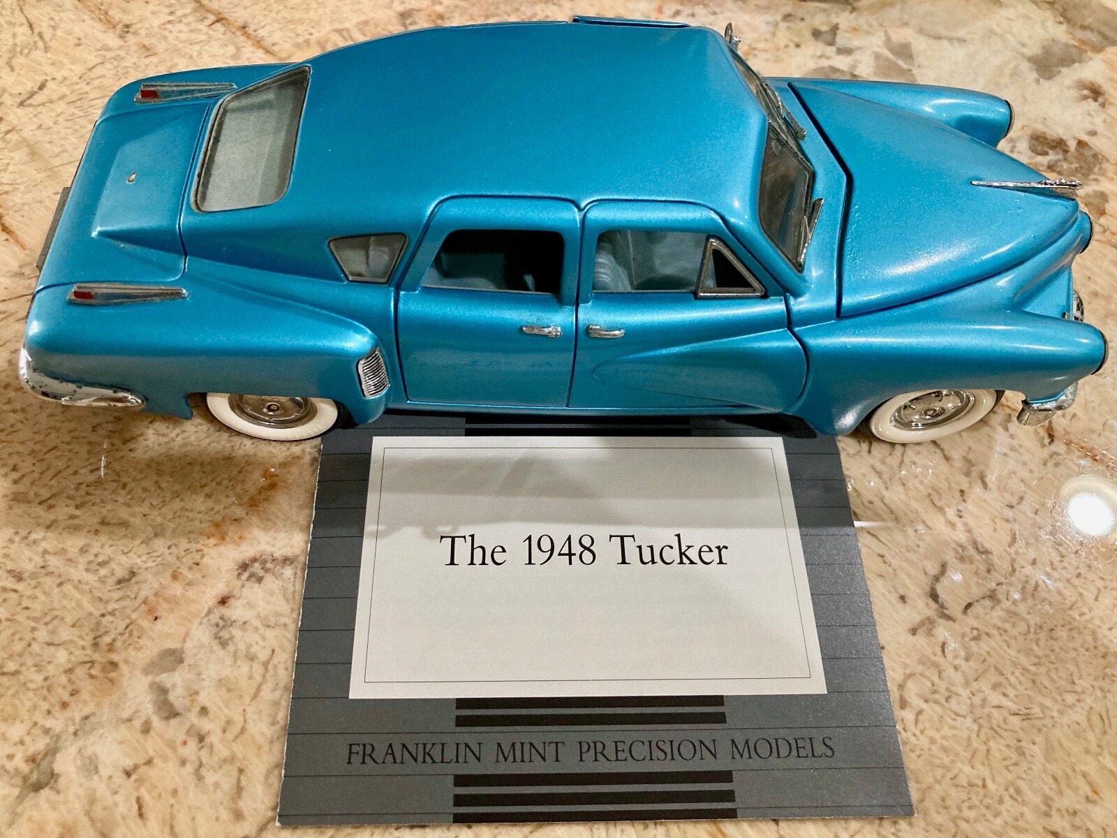 Franklin Mint 1/24 クリスマストラック 2004限定モデル Amazon.co.jp: Franklin Mint Ford Christmas Truck 1/24 2004