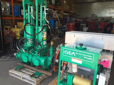 GEA Houle piston pump Sync 2 modular + hydraulic unit / Farm technologies
