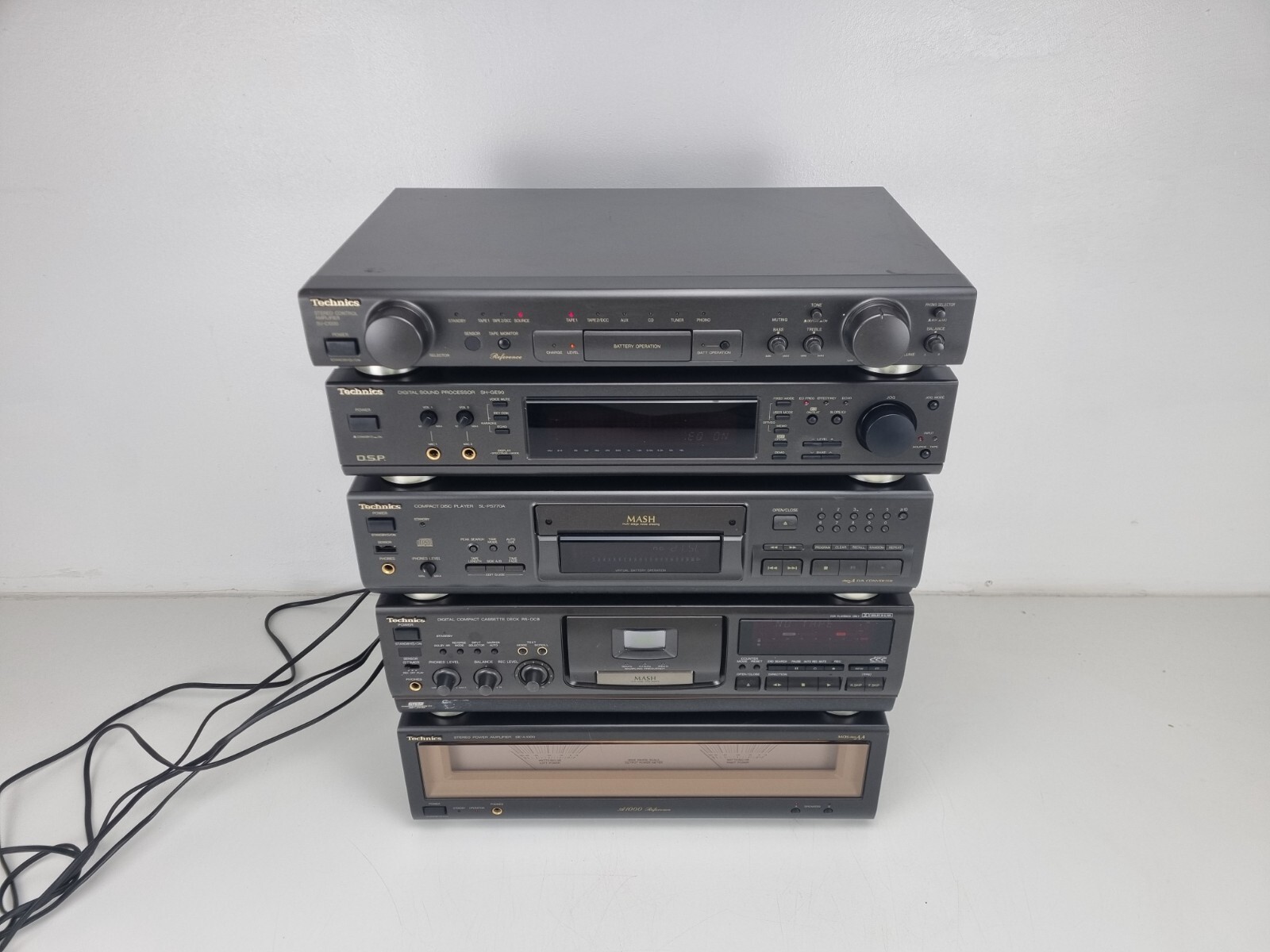 Technics　コントロール　アンプ　SU-C1000　AC電源動作可 Technics コントロール アンプ SU-C1000 AC電源動作可
