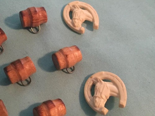 Vintage Western Style Buttons Lot. 2 Horse And 11 Barrel