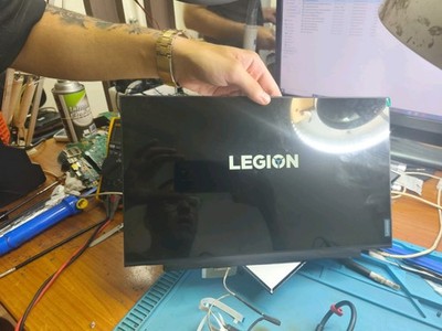 Foto dell'oggetto di un acquirente verificato