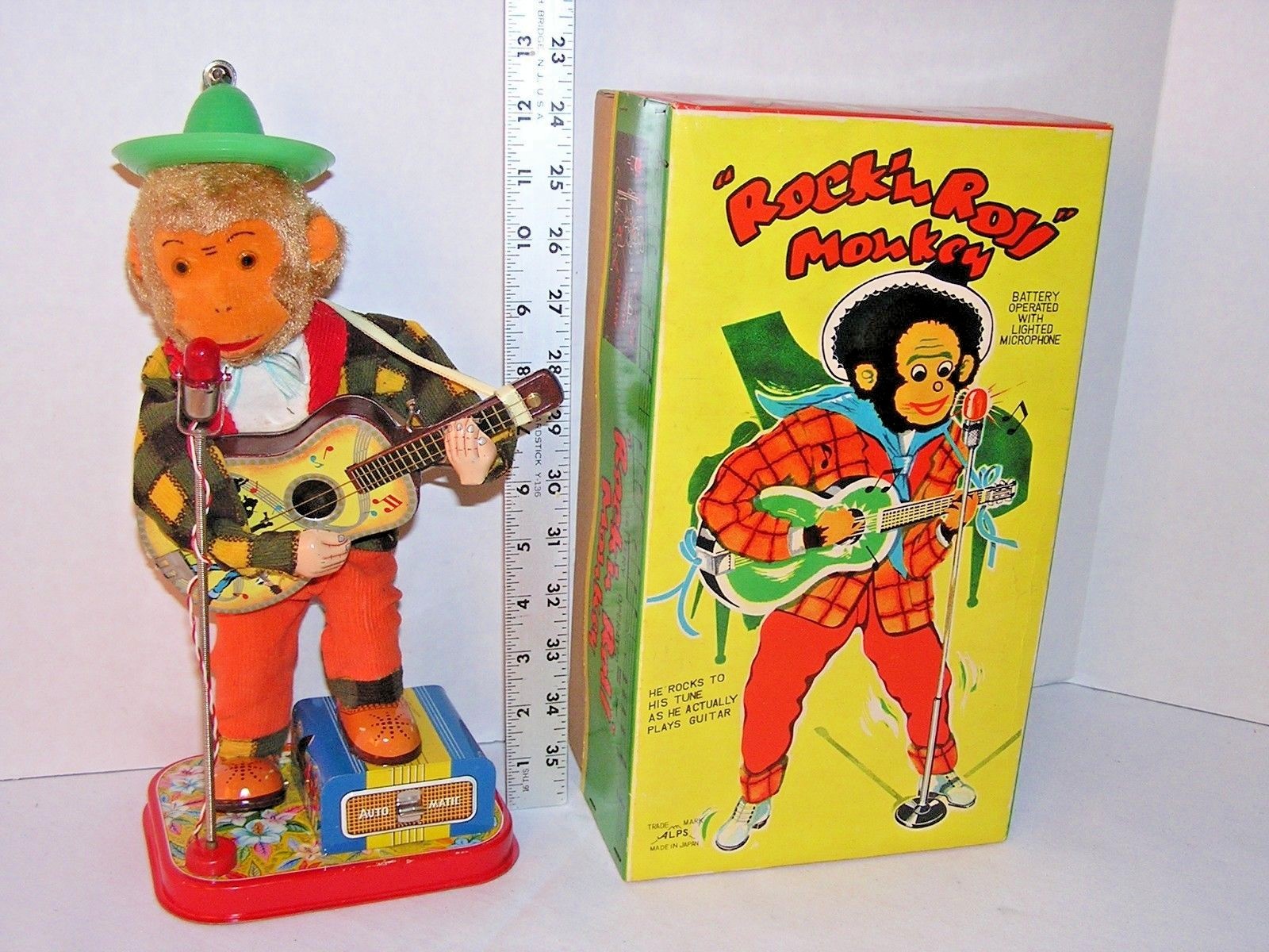 Vintage ALPS Pristine 1950's Battery Op ROCK 'N ROLL MONKEY Tin Litho Toy NMOB