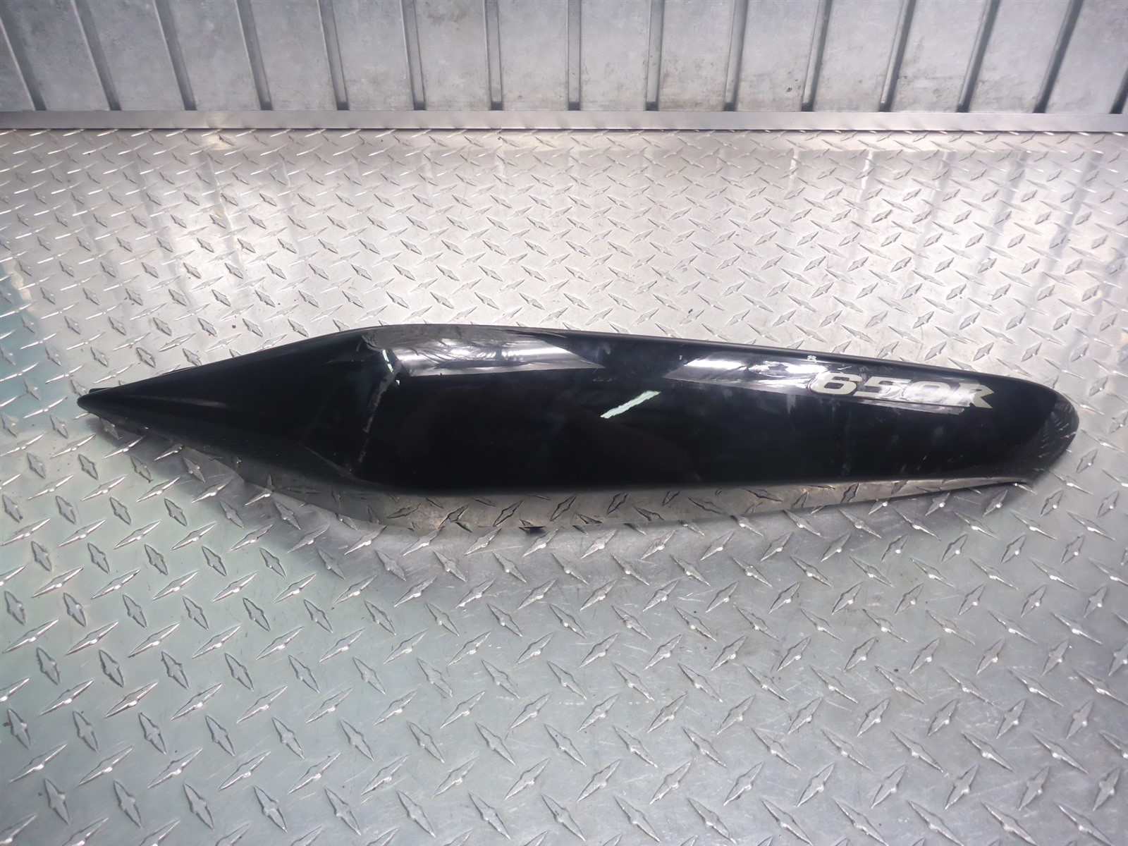 08 Kawasaki Ninja EX650 EX 650 Left Rear Tail Fairing Cover Trim