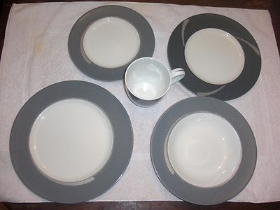 NORITAKE AMBIENCE CHARCOAL SET OF DINNER SALAD & ACCENT PLATE SOUP BOWL MUG