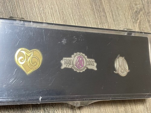 L.L. Knickerbocker 10th Anniversary Logo Pin Set 2001 | eBay