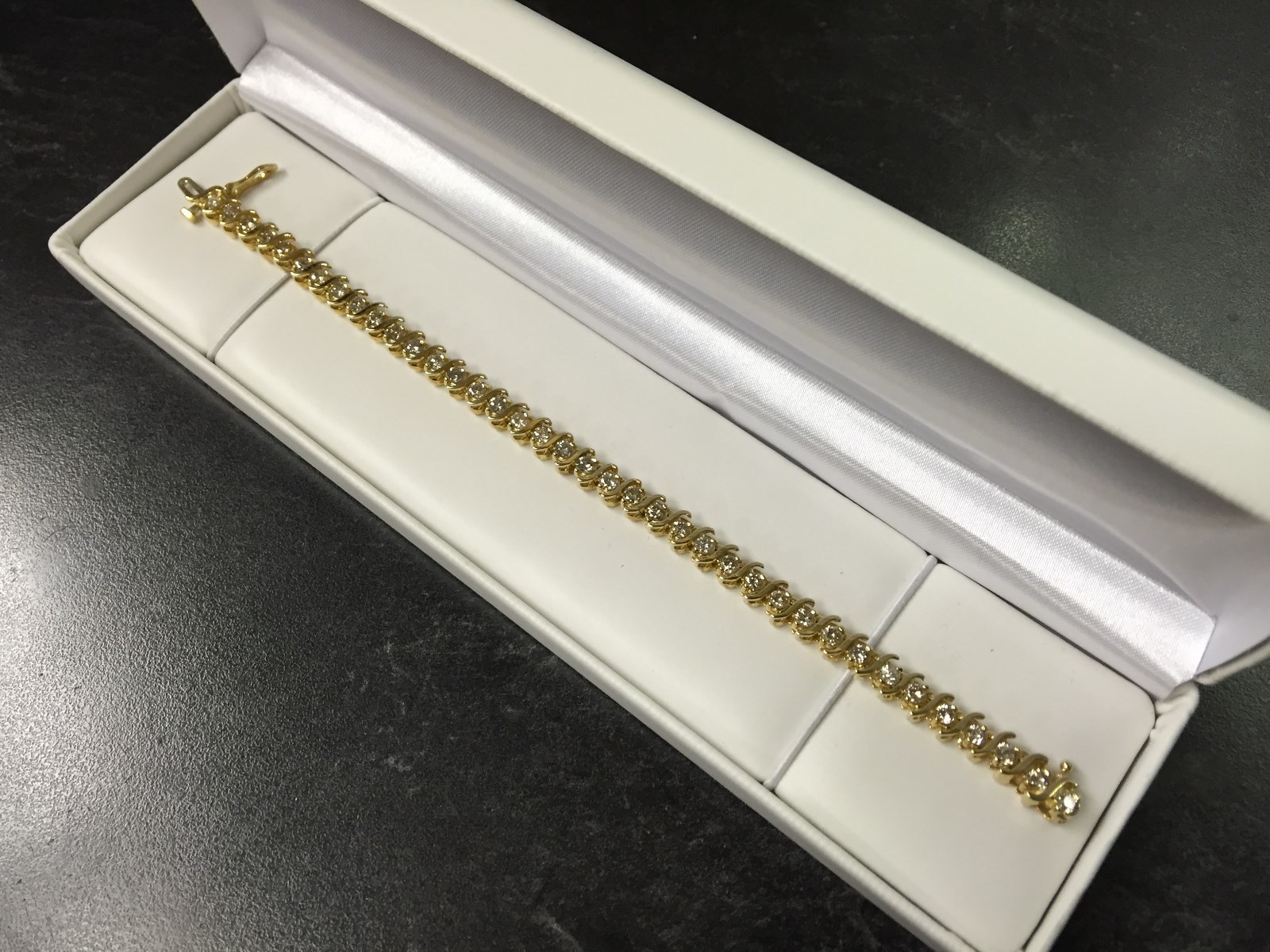 14 KT GOLD 4.0 CARATS NATURAL DIAMONDS TDW W/BOX 7 INCHES 18.3 GRAMS BEAUTIFUL!