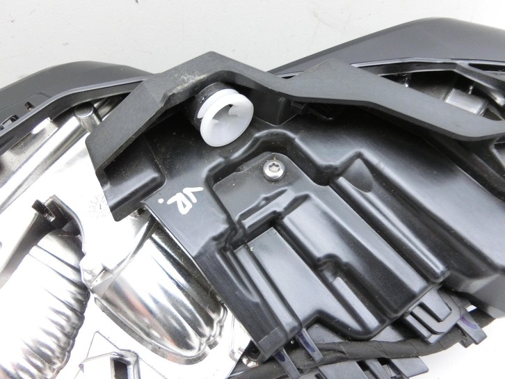 Tesla Model 3 LR Highland Linse LED Strahler für Scheinwerfer Rechts orig. Tesla Model 3 LR Highland 16.01.2024... Vorschau 5