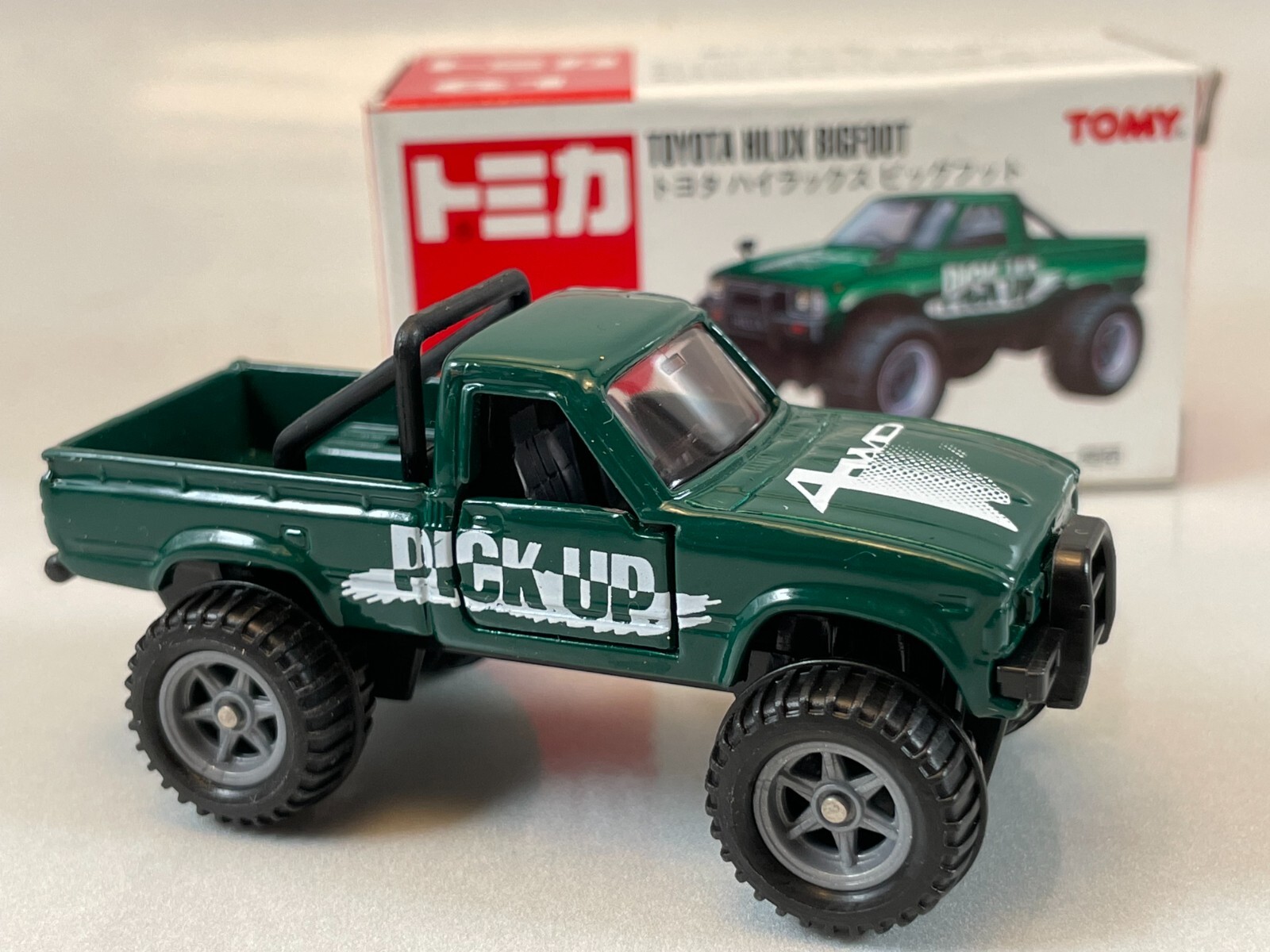 トミカ61 トヨタ ハイラックス ビッグフット