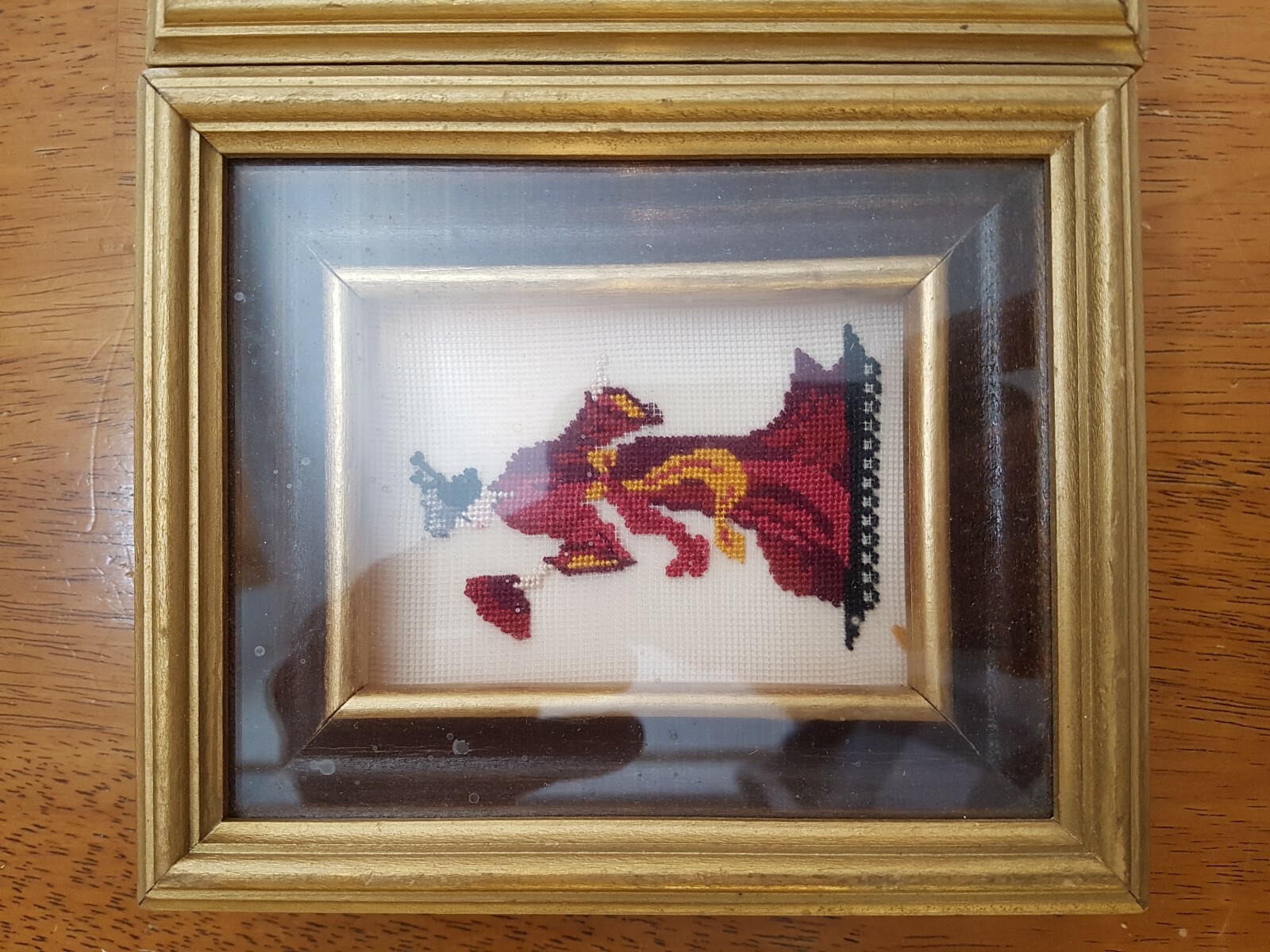 VINTAGE PETIT POINT ORIENTAL MAN WOMAN DEEP BOX FRAME USED GREAT CONDITION