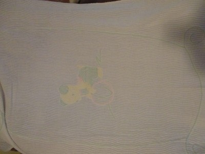 VINTAGE CHENILLE TODDLER BEDSPREAD BEAR & BALL 40 X 63
