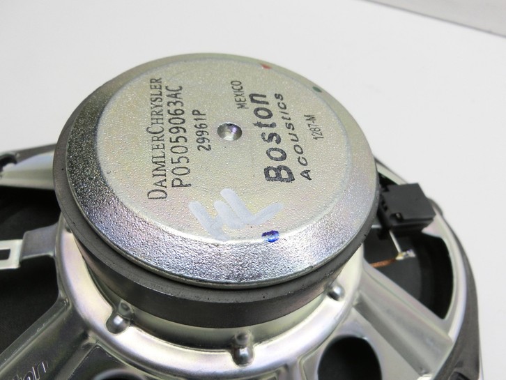 Chrysler 300C LE 04-07 Lautsprecher Links Hinten Chrysler 300C LE 04-07 07.08.2007 P05059063AC 05059063AC gebraucht Vorschau 4