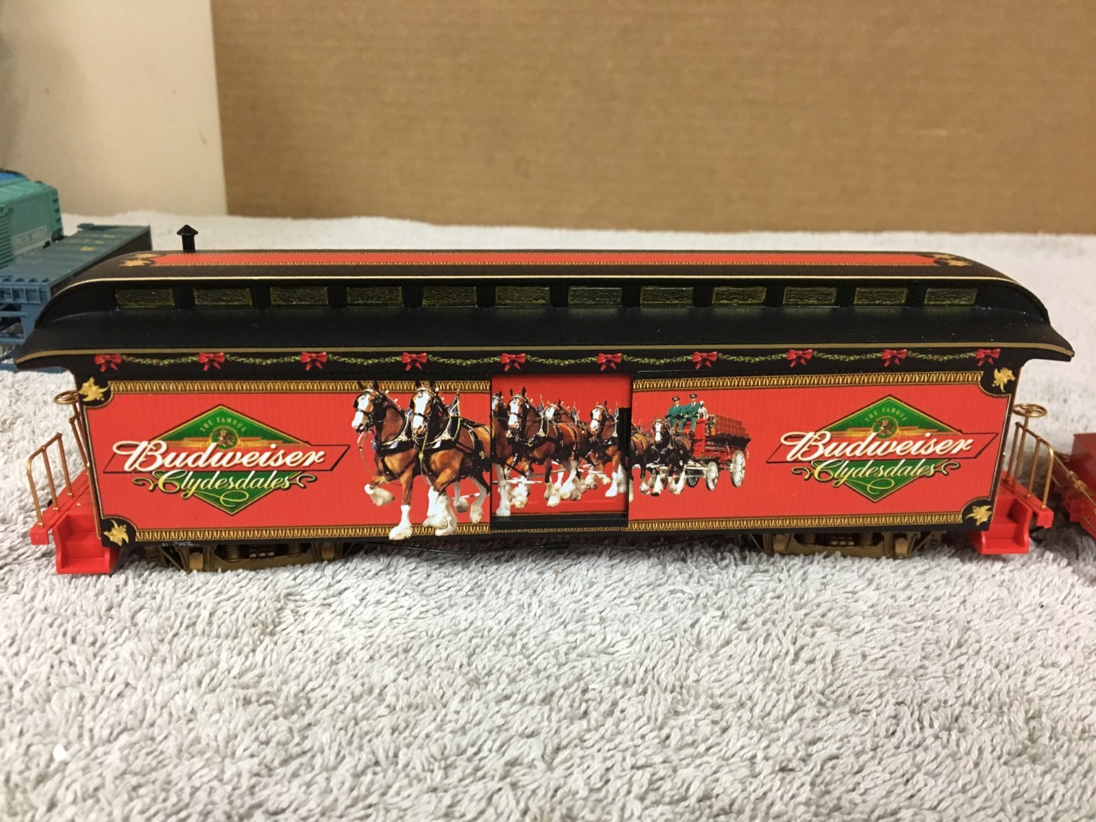 Bachmann Hawthorne Village Budweiser King Of Beers Engine, coal & Clydesdale Car