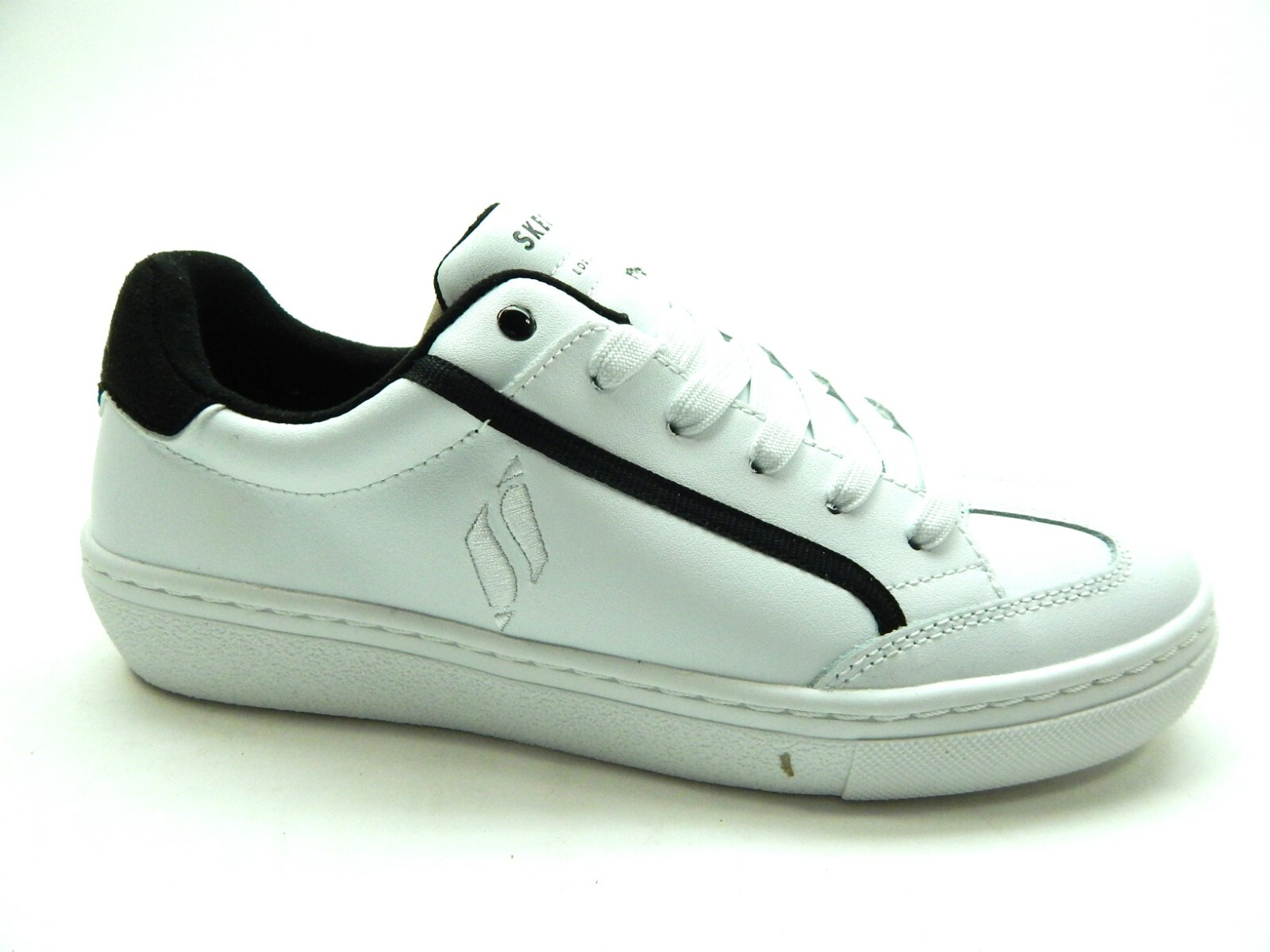 skechers street los angeles
